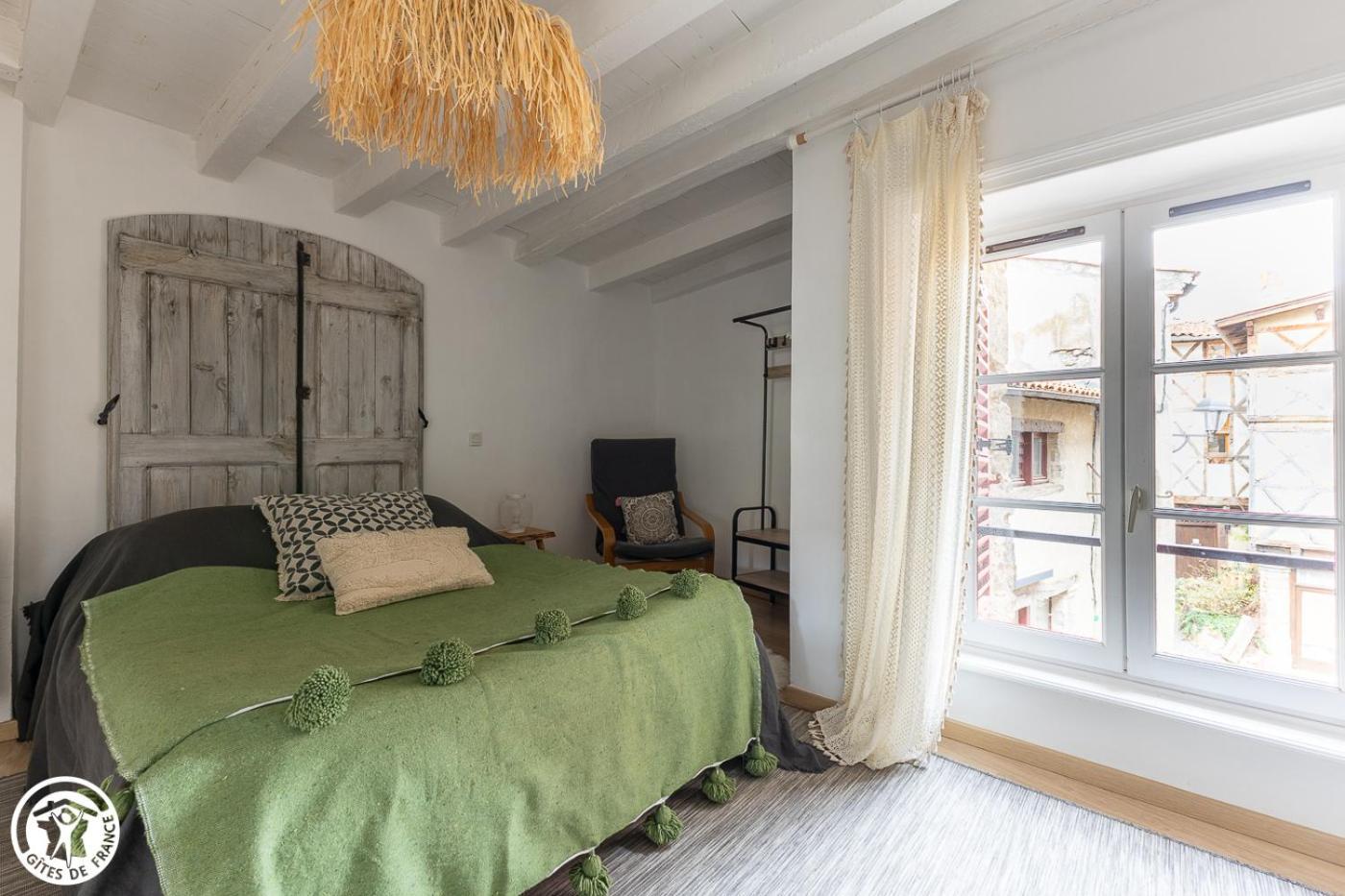 Le Logis D'Hestia Apartman Billom Kültér fotó
