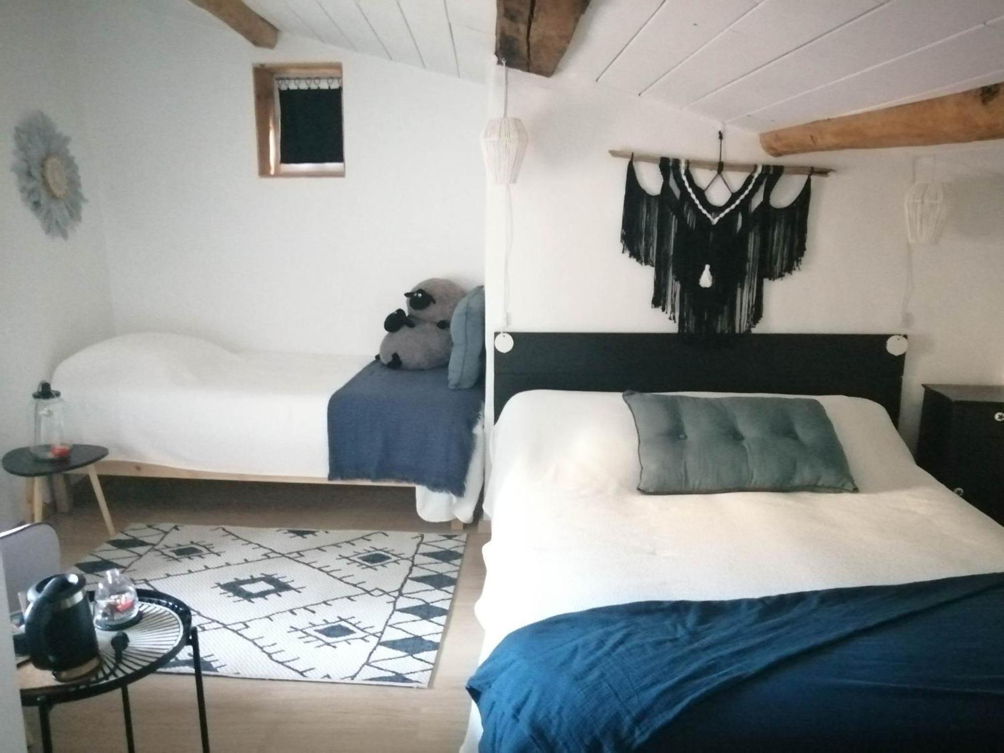 Le Logis D'Hestia Apartman Billom Szoba fotó